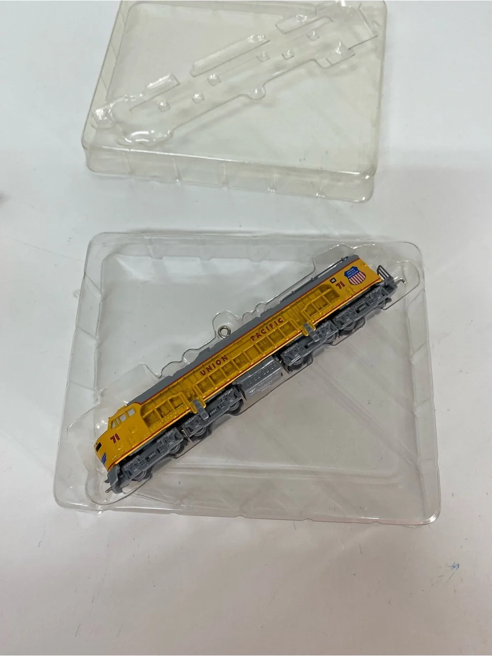 Hallmark Keepsake Lionel Train Union Pacific Veranda Turbine Locomotive Ornament